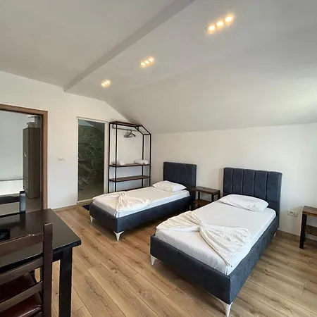 Arbi Guest House Kukes Exterior photo