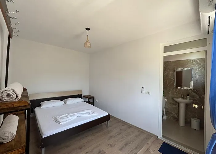 Arbi Guest House
