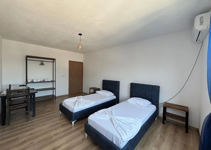 Arbi Guest House