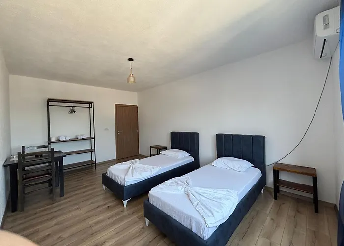 Arbi Guest House
