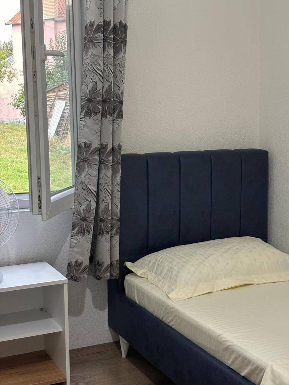 Arbi Apartment *